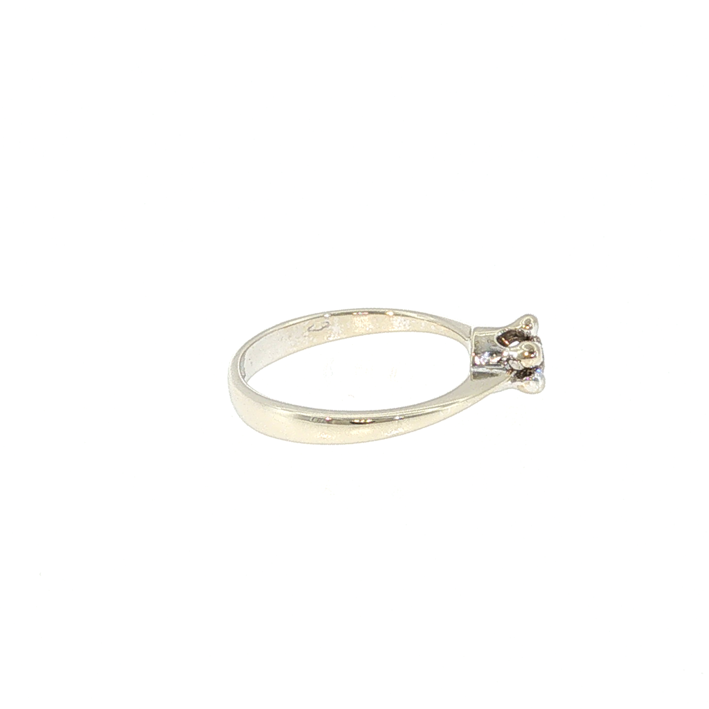 Diamond Floral Solitaire Ring in White Gold