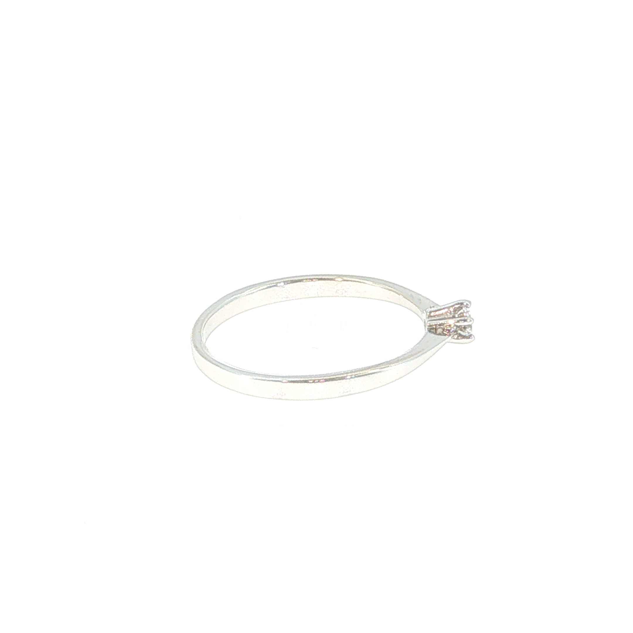 Diamond Solitaire Ring in White Gold
