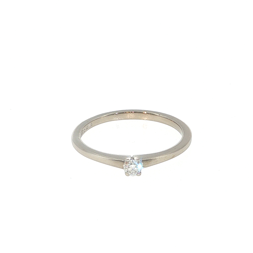 Diamond Solitaire Ring in White Gold