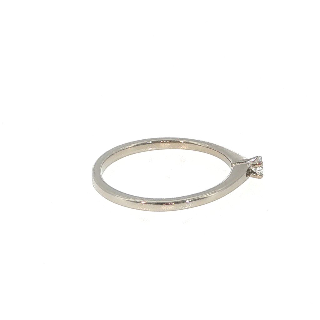 Diamond Solitaire Ring in White Gold