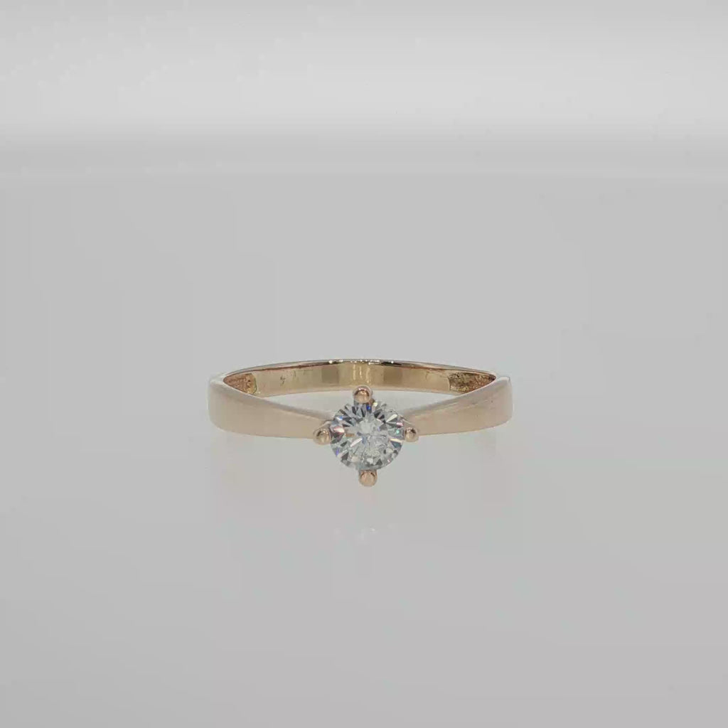 Round Diamond Solitaire Ring in Rose Gold